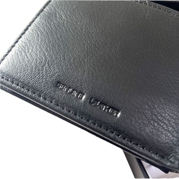 New TRUE RELIGION Slim Bifold Wallet Leather Logo Black Boxed ID Horner RFID X - Picture 5 of 9